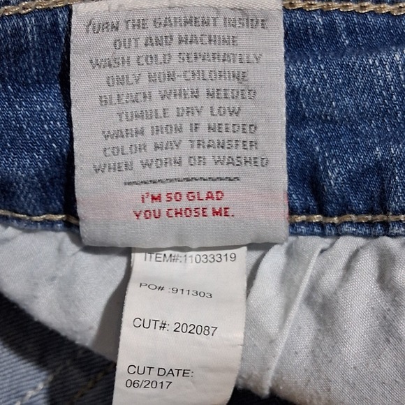 TORRID Jeans Womens 20R(40x30) Crop Boyfriend Stretch Jeans ‎ Mid Rise - Picture 3 of 15